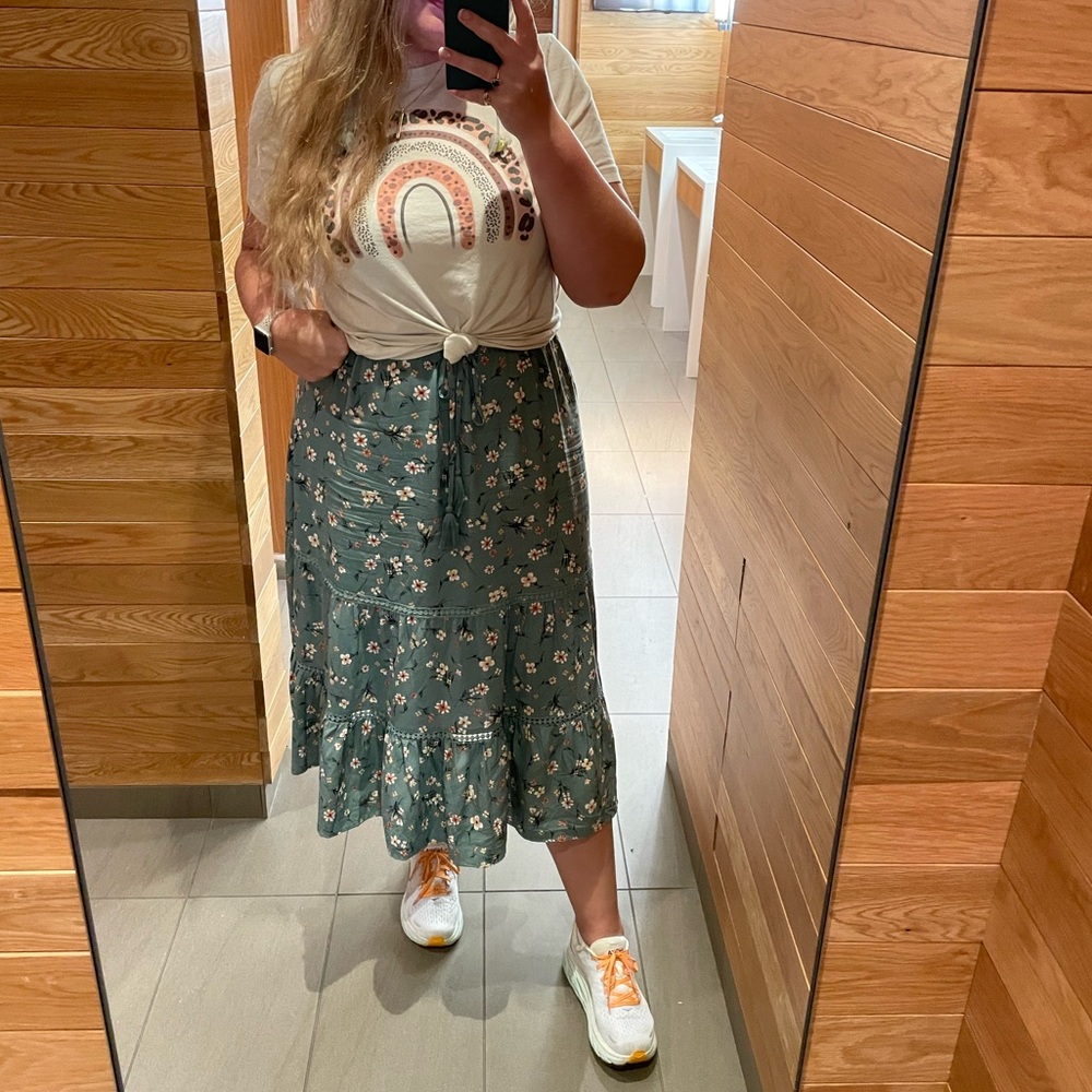 Floral Green Elastic Waitband Midi Skirt